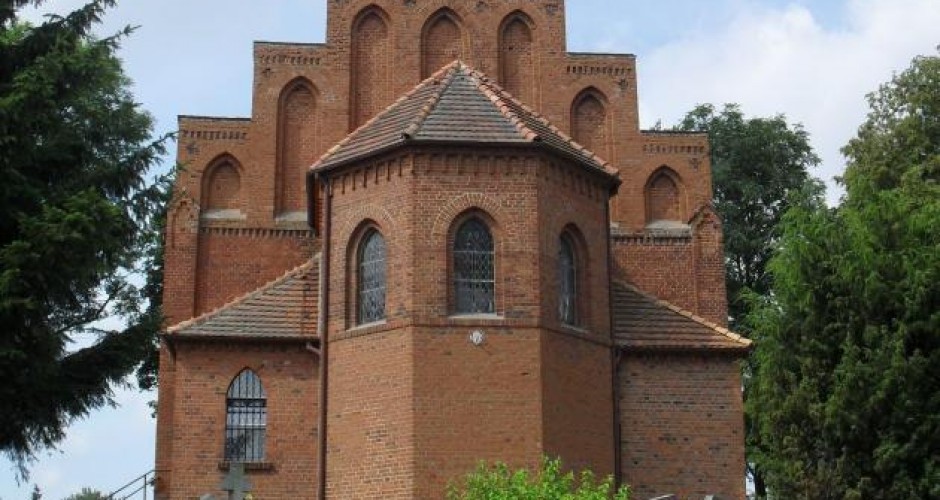 Kościół w Niewieścinie